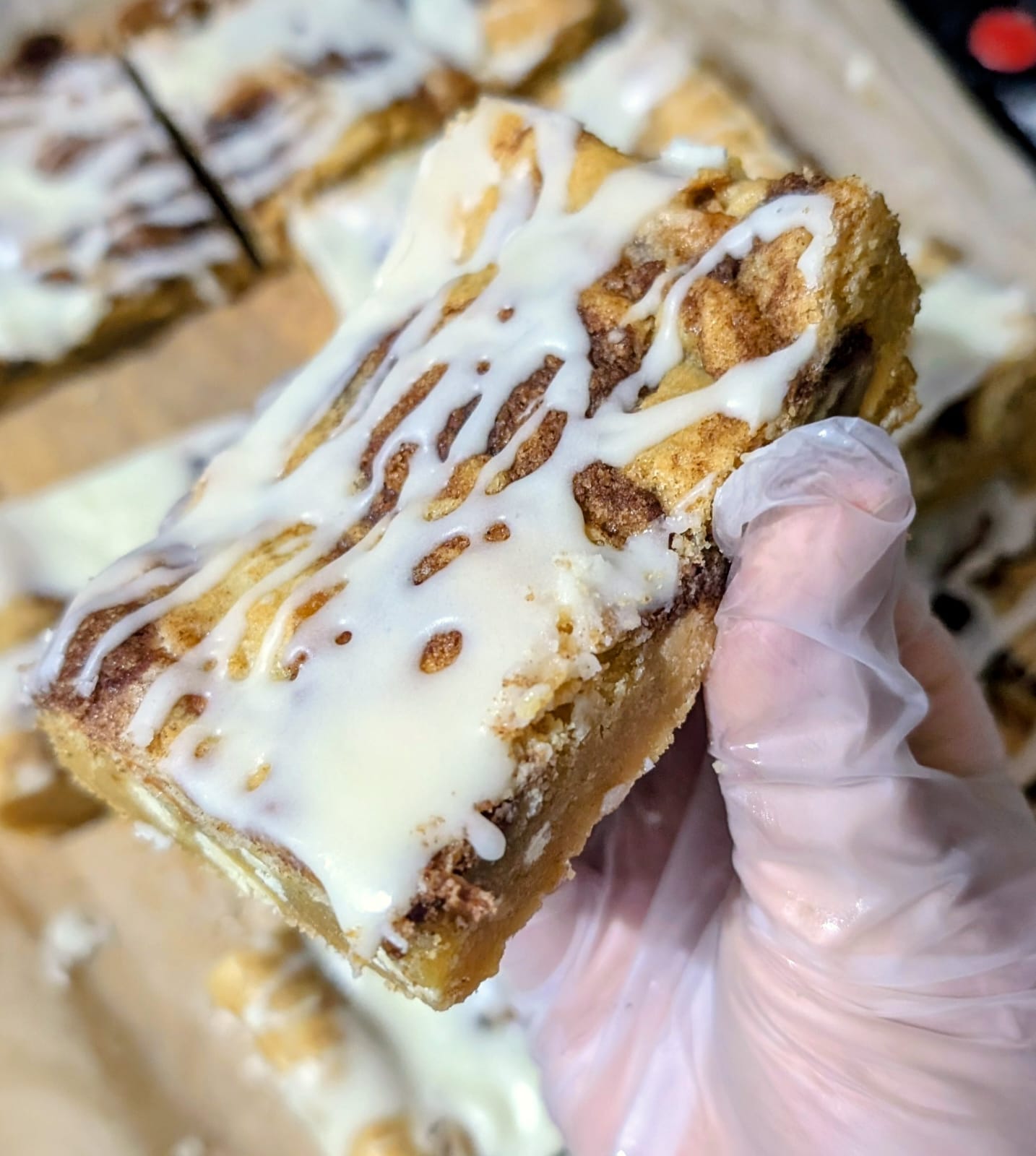Cinnamon Bun Blondie hero