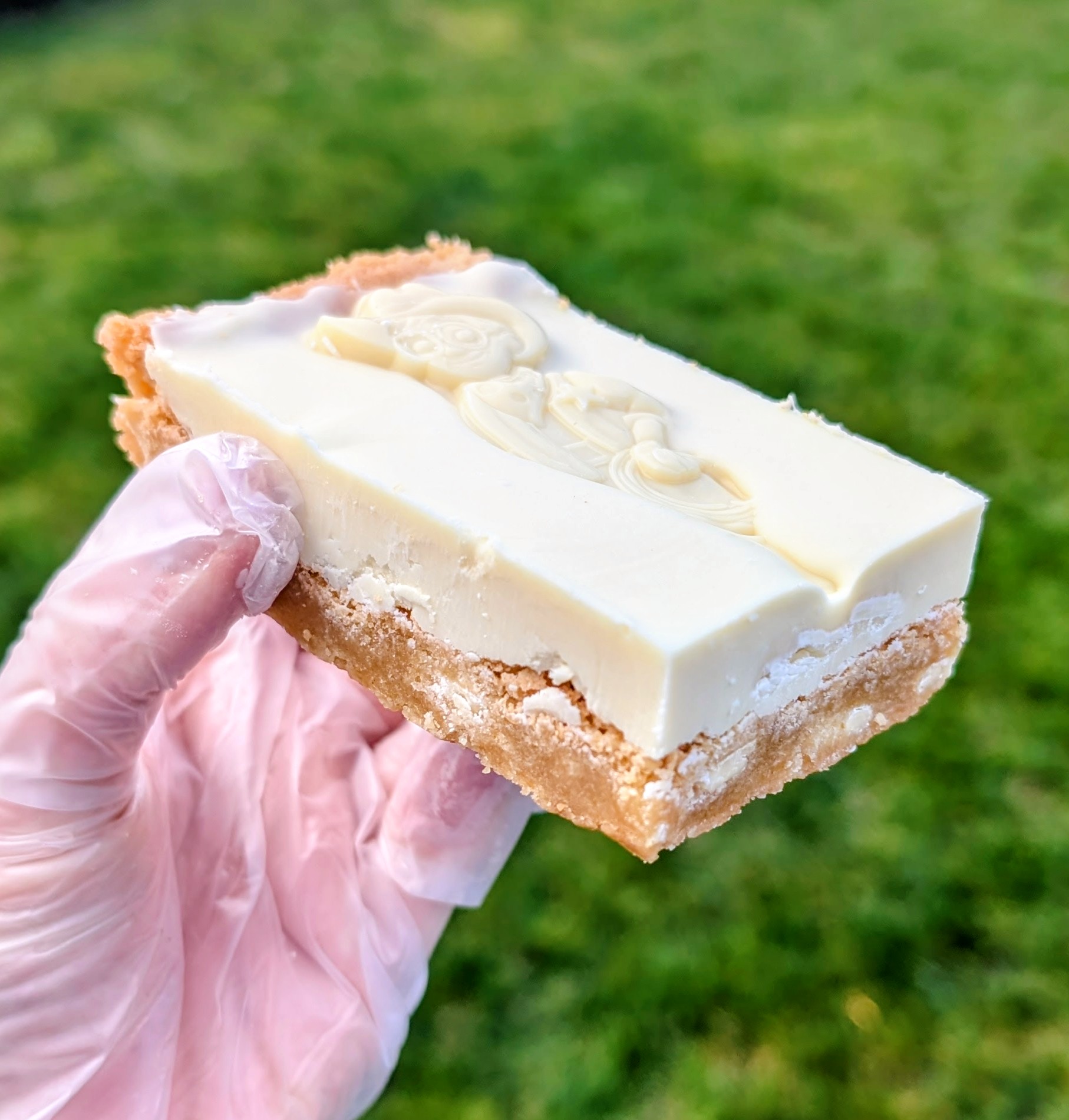 Milkybar Stacker Blondie