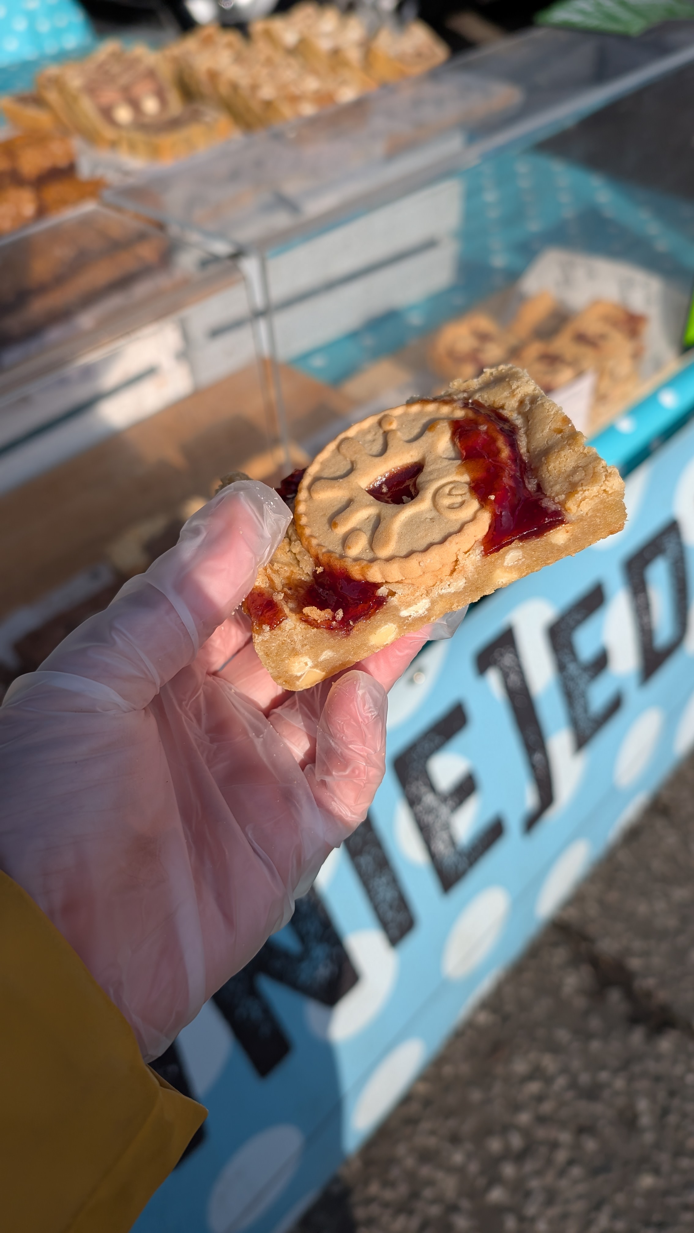 Jammie Dodger Blondie