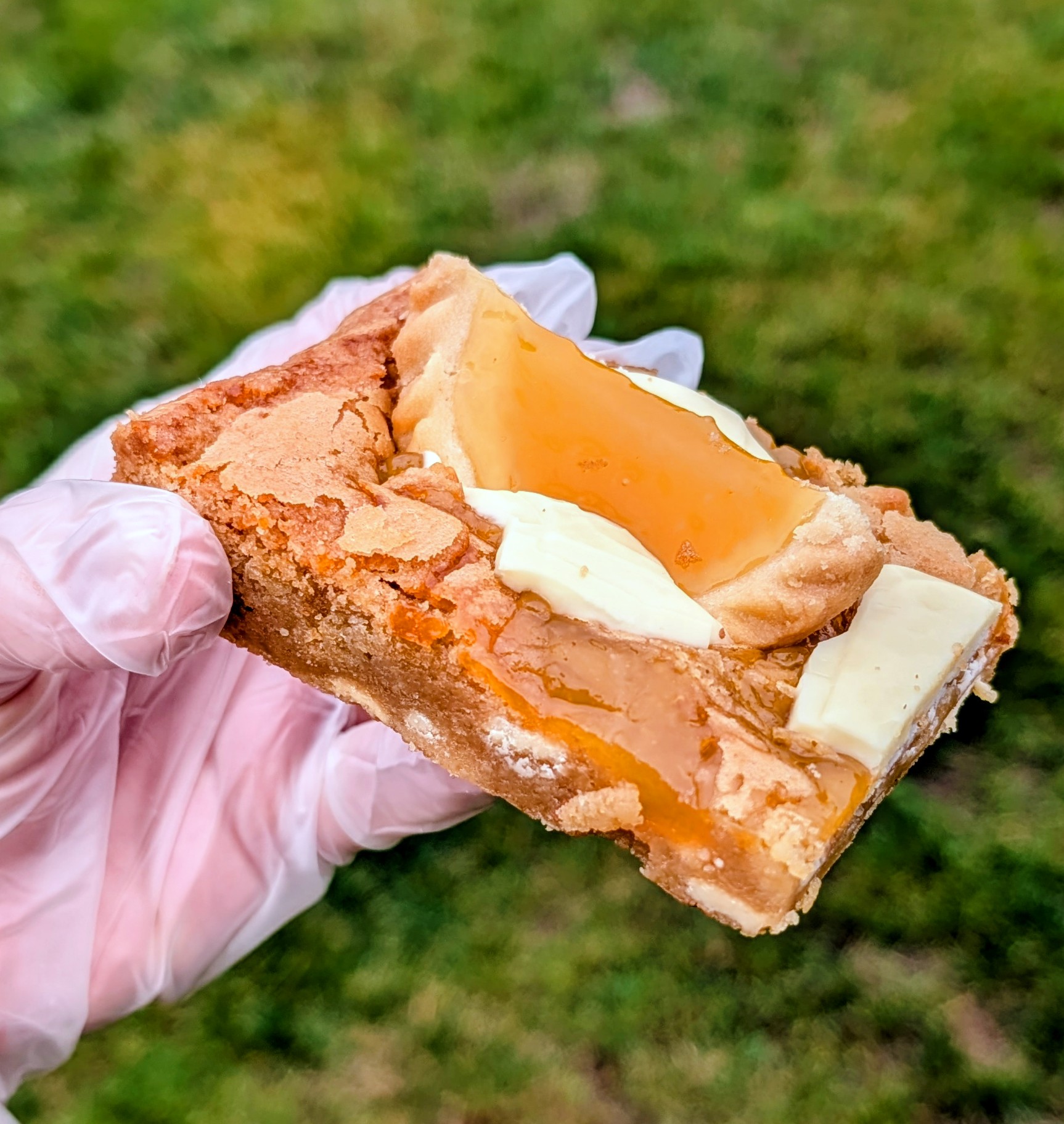 Lemon Tart Blondie with Milkybar 